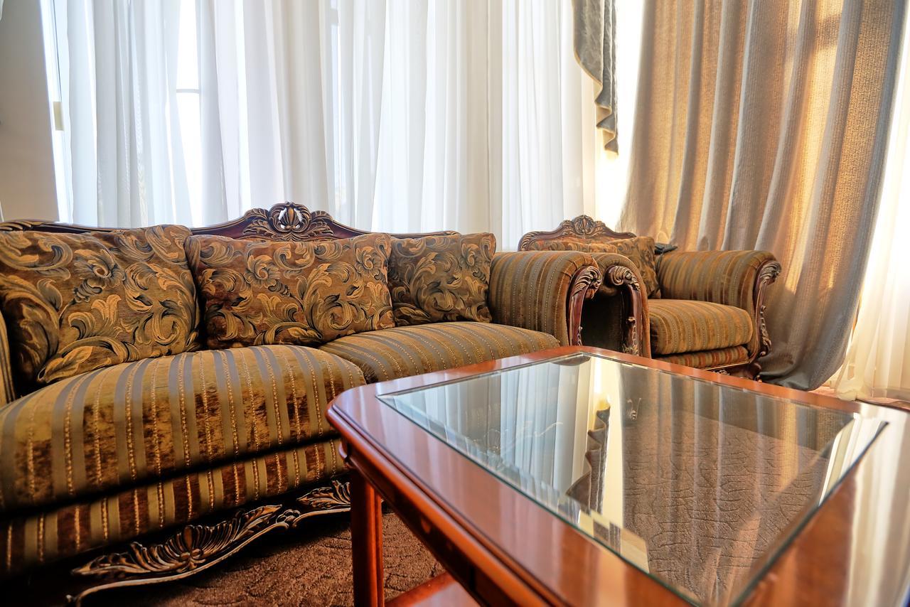 Ritsa Hotel Sukhumi Esterno foto