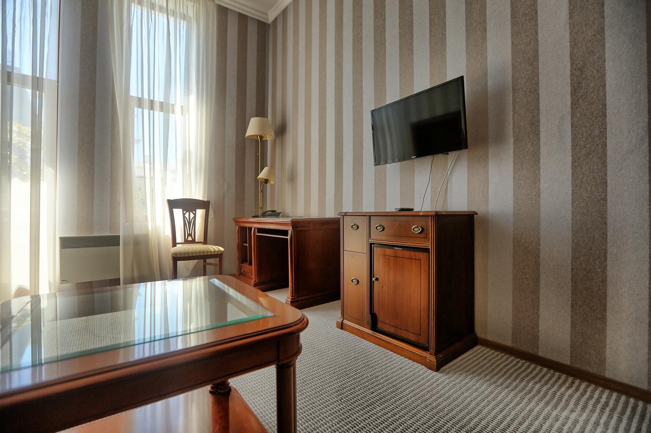Ritsa Hotel Sukhumi Esterno foto