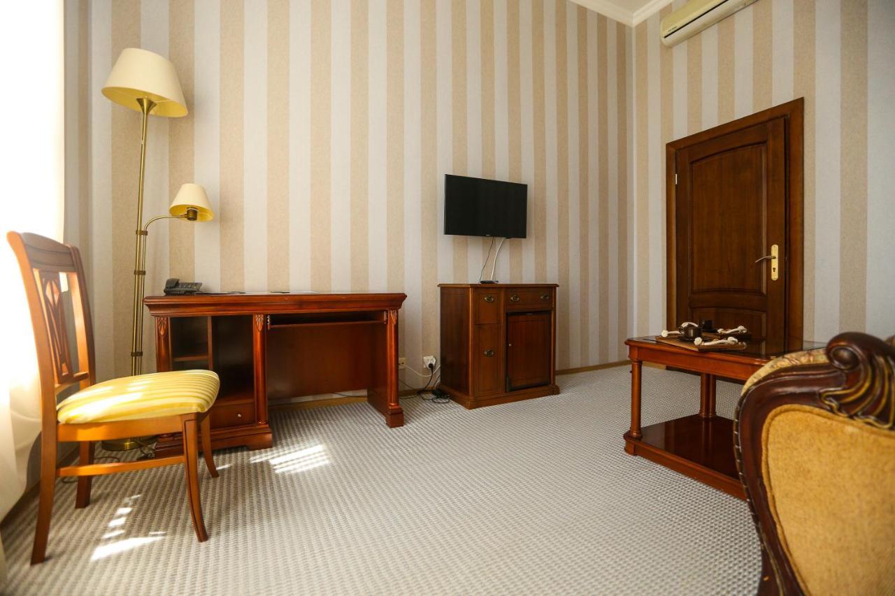 Ritsa Hotel Sukhumi Esterno foto